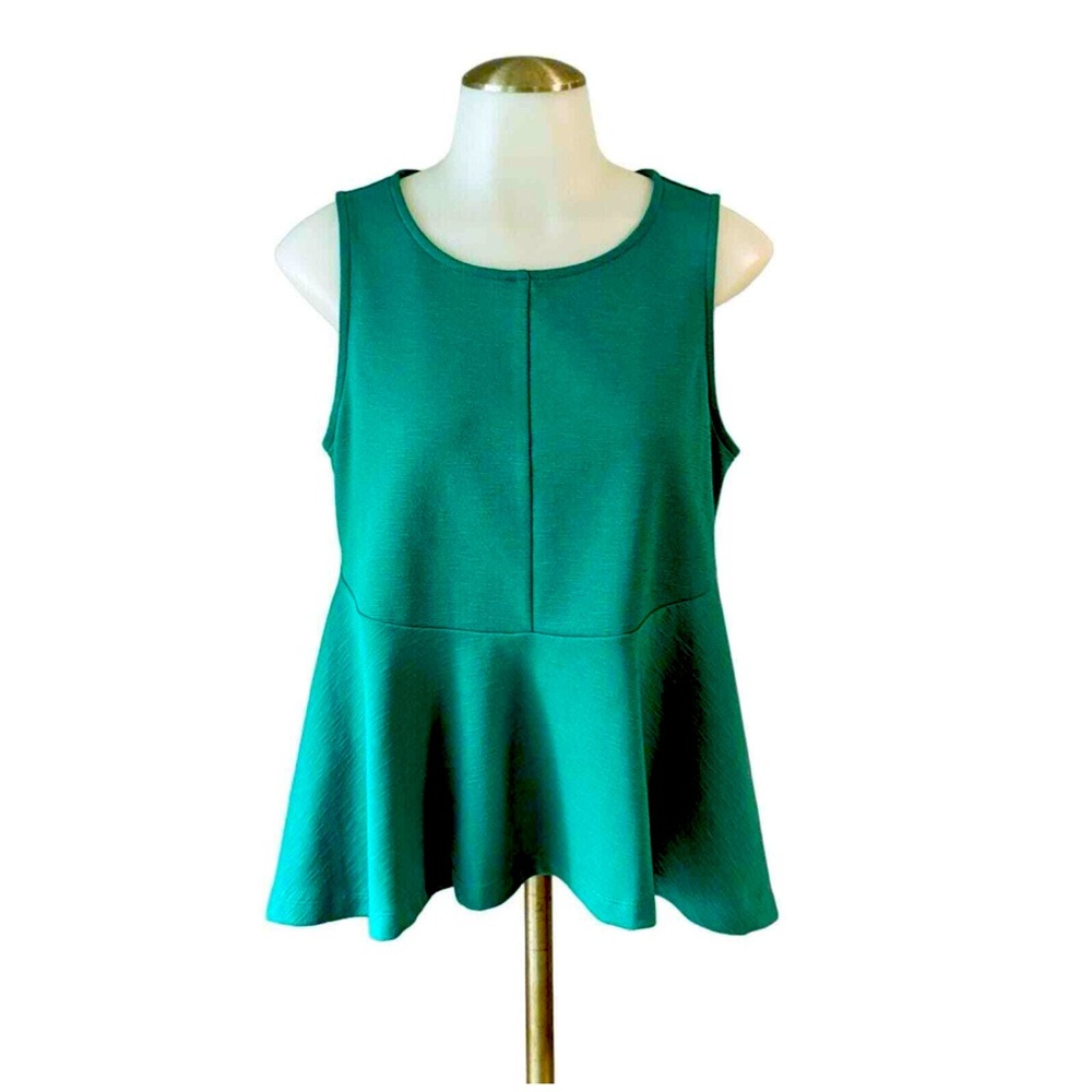 Deleta green top by Anthropologie. Xs